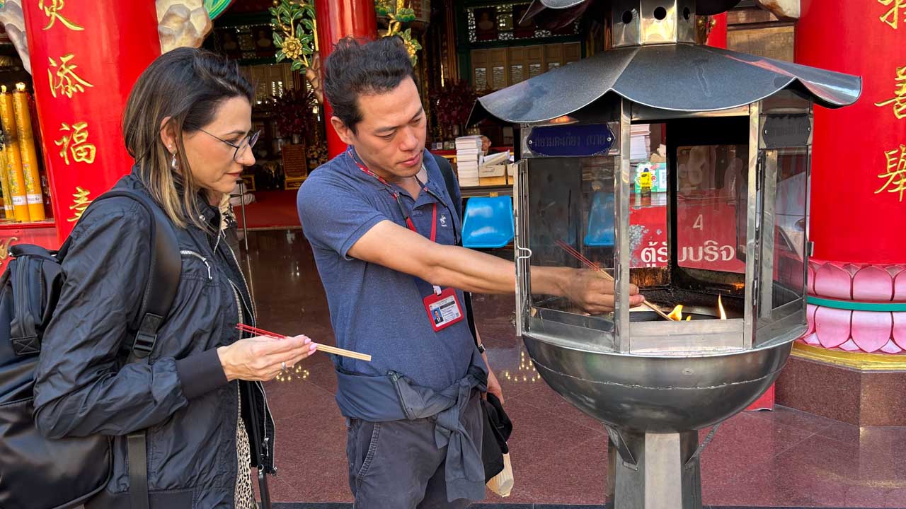Read more about the article Free Walking Tour in Bangkok Chinatown & Talad Noi – My Honest Review