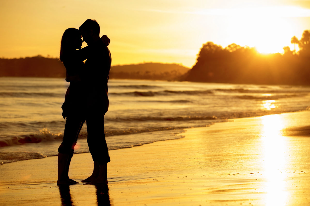 Read more about the article Sunset proposals on secluded beaches