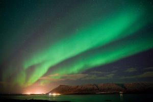 Read more about the article The Best Ways to Experience Iceland’s Natural Wonders